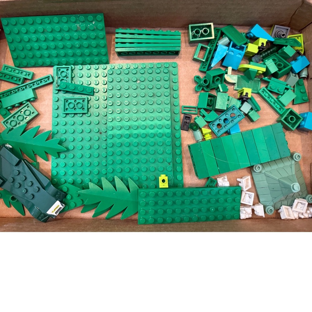 LEGO Green Bulk Lot Baseplates Bricks‎ Plates Foliage Palm Leaves Mixed Pieces